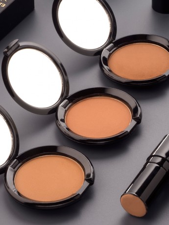 Podkład z pudrem Wet & Dry Foundation