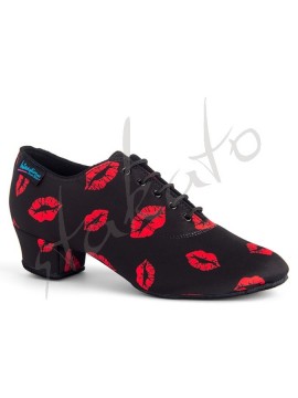 IDS model Heather Split-Sole Lipstick by Katya