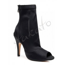 Burju model Shabina Black