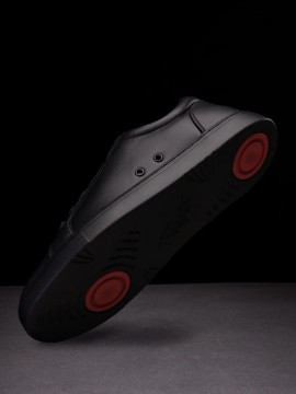 Fuego Low-Top All-Black Sneakers