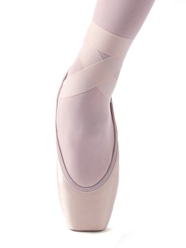 Belle Merlet pointe shoes