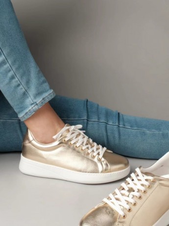 Portdance Groovies DUBAI Gold Leather / White Sole sneakers