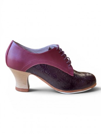 Flamenco shoes Blucher Box Repujado Burdeos 6 cm Begoña Cervera